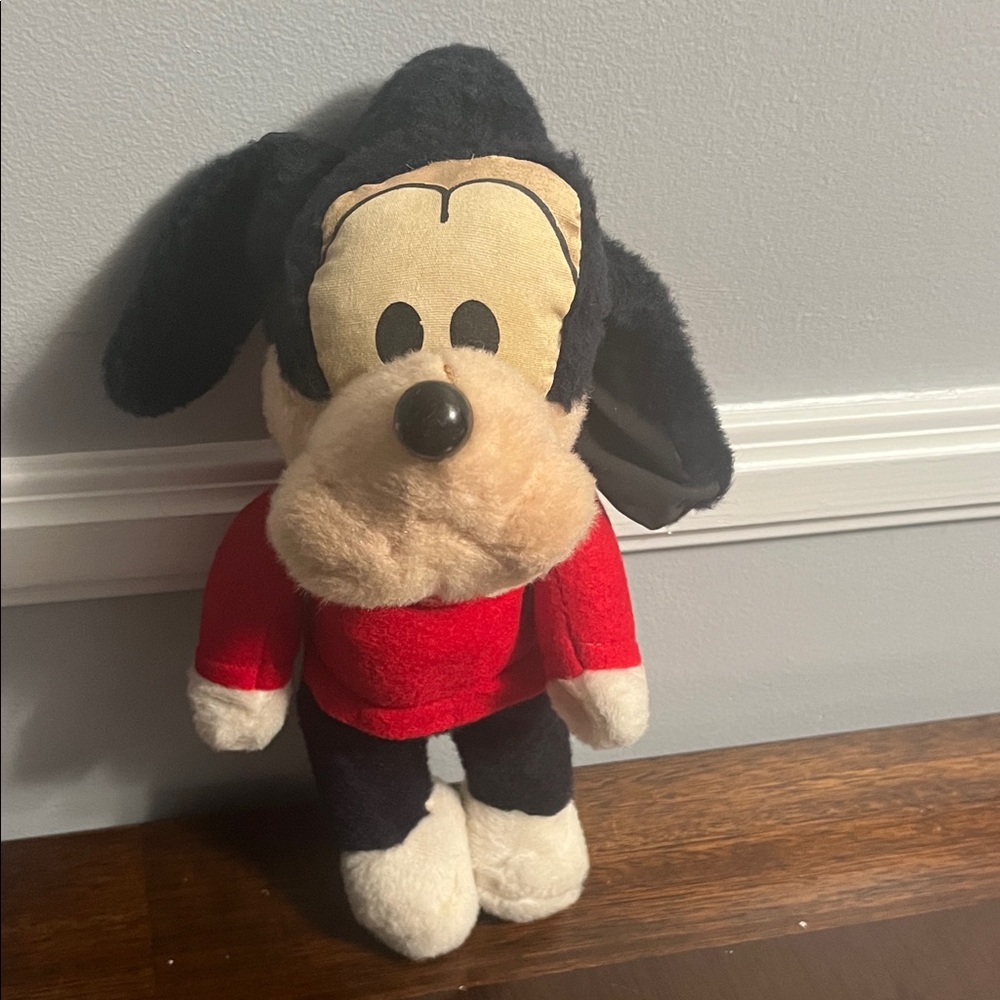 VINTAGE Disney Goofy Plush STUFFED ANIMAL 1976 collectible Disney Knickerbocker
